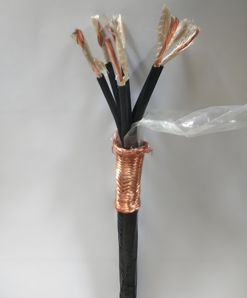金聯(lián)宇電纜分析電纜護(hù)套越厚質(zhì)量就越好嗎？其實(shí)不然！.jpg